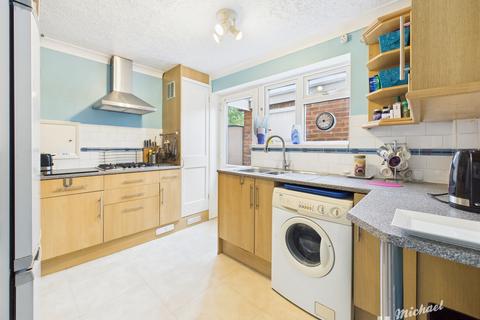 2 bedroom semi-detached bungalow for sale, Welbeck Avenue, Aylesbury