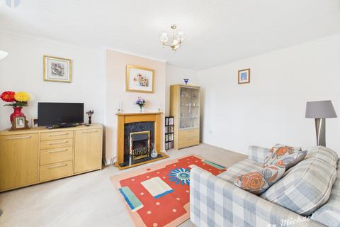 2 bedroom semi-detached bungalow for sale, Welbeck Avenue, Aylesbury