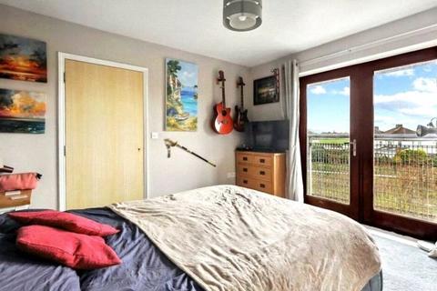 undefined, Vanquish Close, Twickenham, TW2