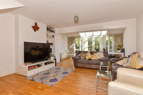 21 Park Lane, Greenhithe, DA9 9RZ