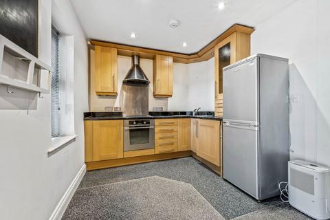 2 bedroom apartment for sale, Station Road, Kettering NN15