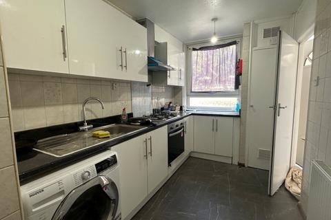 4 bedroom duplex to rent, Yarrow House, London, E14