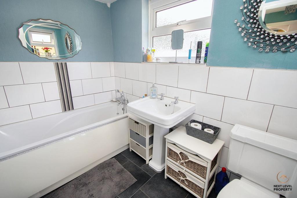 Ground Floor Bathroom