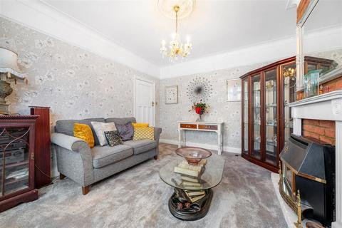 3 bedroom terraced house for sale, Ivymount Road, West Norwood, SE27