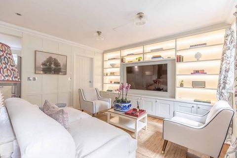 Centre House Windmill Road, Fulmer, Slough, SL3 6HD