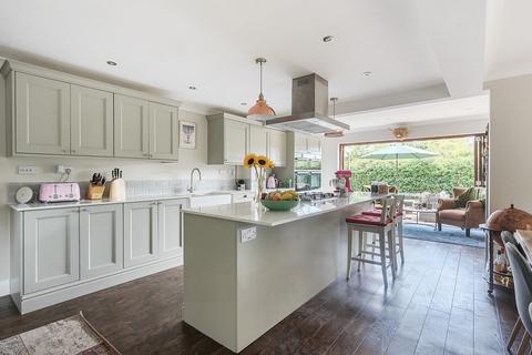 5 bedroom detached house for sale, Maurys Lane, Romsey SO51