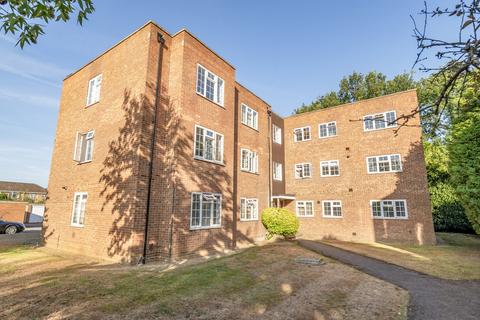 2 bedroom flat for sale, Colne Lodge, Walton On Thames, Surrey, KT12