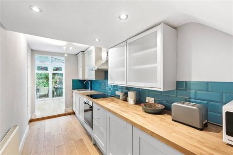 3 bedroom ground floor flat for sale, Wilberforce Road, Highbury, London, N4