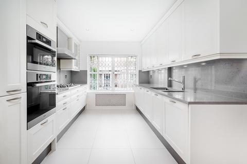 4 bedroom terraced house to rent, The Marlowes, St John's Wood, London, NW8