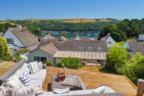 2 bedroom detached bungalow for sale, Vicarage Meadow, Fowey, Cornwall, PL23