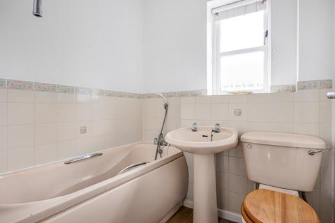 12 Beech Tree Gardens, Tetbury, GL8 8TR