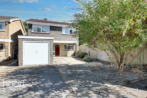 4 bedroom detached house for sale, Grange Place, Laleham