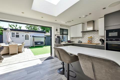 4 bedroom semi-detached house for sale, Hazelwood Lane, Abbots Langley, WD5