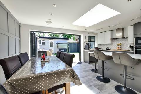4 bedroom semi-detached house for sale, Hazelwood Lane, Abbots Langley, WD5