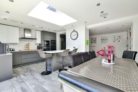 4 bedroom semi-detached house for sale, Hazelwood Lane, Abbots Langley, WD5