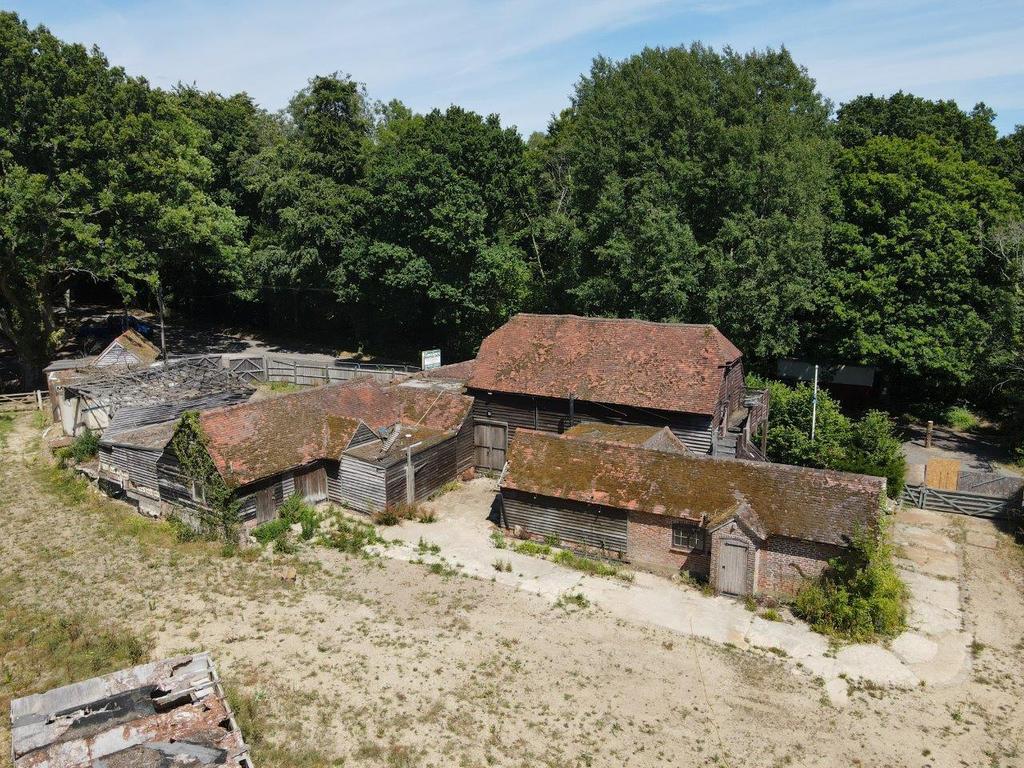 Drone - Barn