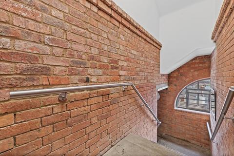 2 bedroom apartment for sale, Grove Road, The Mounts, Northampton NN1