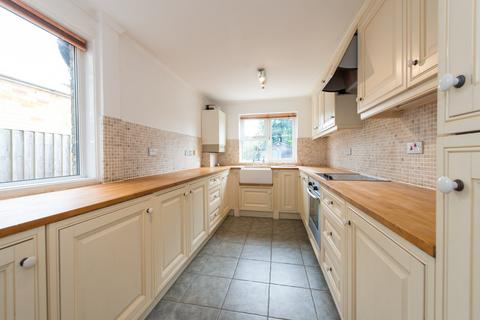 2 bedroom terraced house to rent, Seafield Road, Ramsgate, CT11