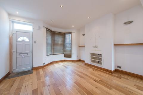 2 bedroom terraced house to rent, Seafield Road, Ramsgate, CT11