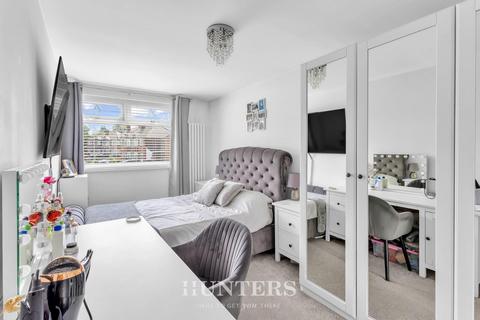 9 Duffield Road, Middleton, Manchester, M24 1NQ
