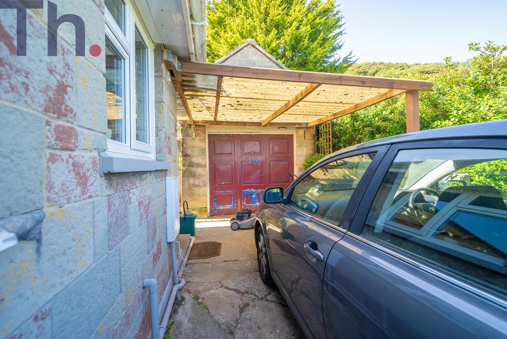 Car Port &amp; Garage
