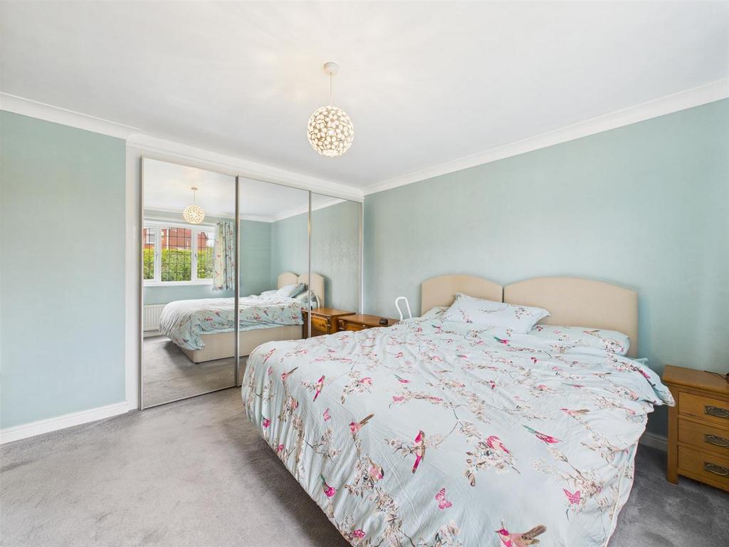 Bedroom: