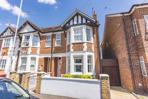 4 bedroom semi-detached house for sale, Ragstone Road, Slough SL1