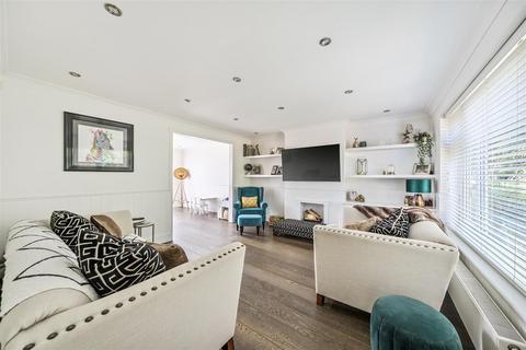 undefined, Finch Lane, Bushey WD23