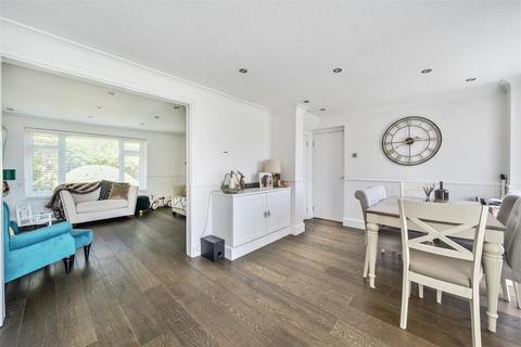 37 Finch Lane, Bushey, WD23 3AJ