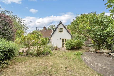 3 bedroom semi-detached house for sale, The Street, Pakenham