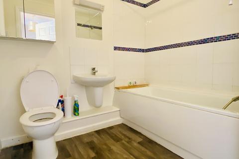 undefined, Flat 4, 42 New Street, Newport, Isle of Wight