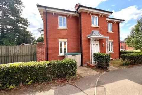 10 Acorn Close, Northampton, NN5 4BD
