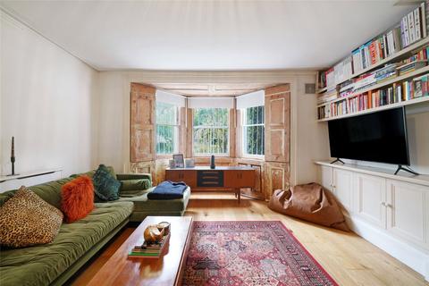38d Hilldrop Road, London, N7 0JE