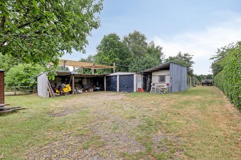 3 bedroom detached house for sale, Development Potential in Gressenhall