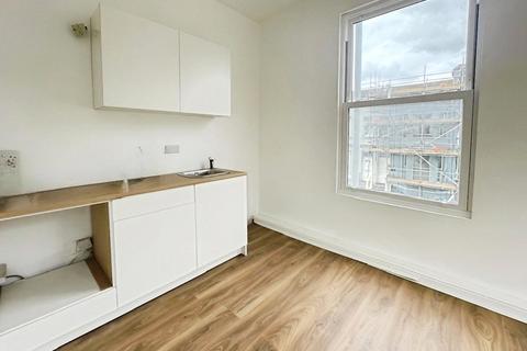 4 bedroom end of terrace house for sale, Queens Road, East Sussex TN34