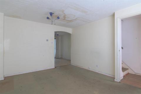3 bedroom terraced house for sale, Abbots Rise, Redhill