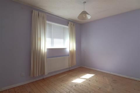 19 Abbots Rise, Redhill, RH1 1LL