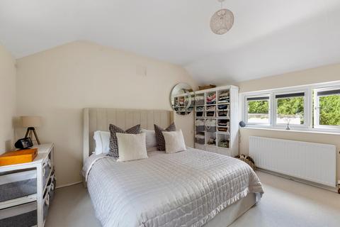 Linden Lea Southfields Road, Woldingham, Caterham, CR3 7BG