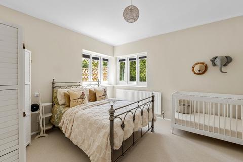 Linden Lea Southfields Road, Woldingham, Caterham, CR3 7BG