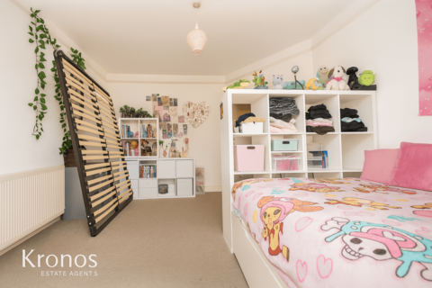 2 bedroom flat for sale, Nether Street, N3