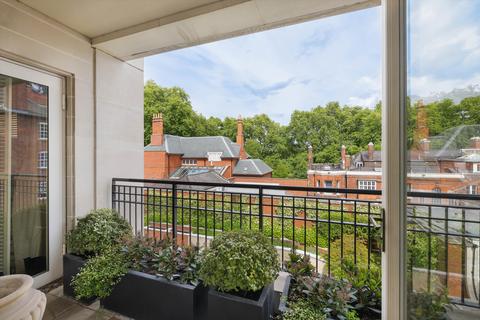 2 bedroom flat for sale, Palace Green, London, W8