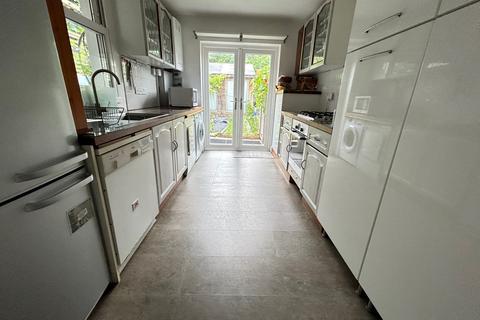 1 bedroom end of terrace house to rent, Croydon CR8