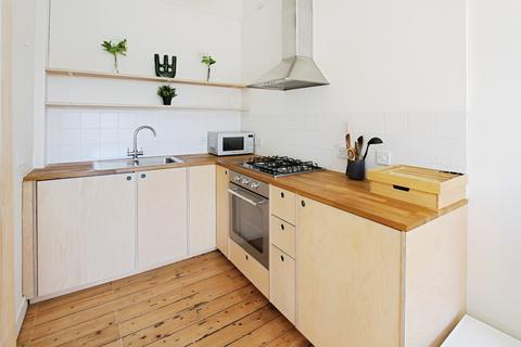 1 bedroom flat to rent, Albert Street, Edinburgh EH7