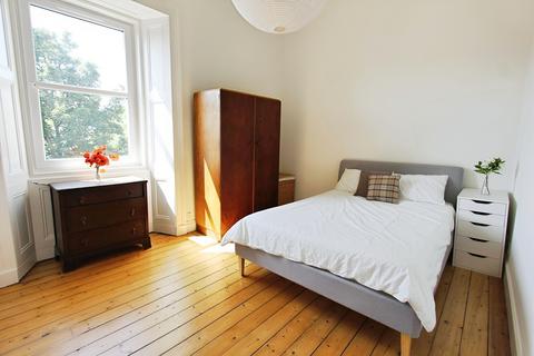 1 bedroom flat to rent, Albert Street, Edinburgh EH7