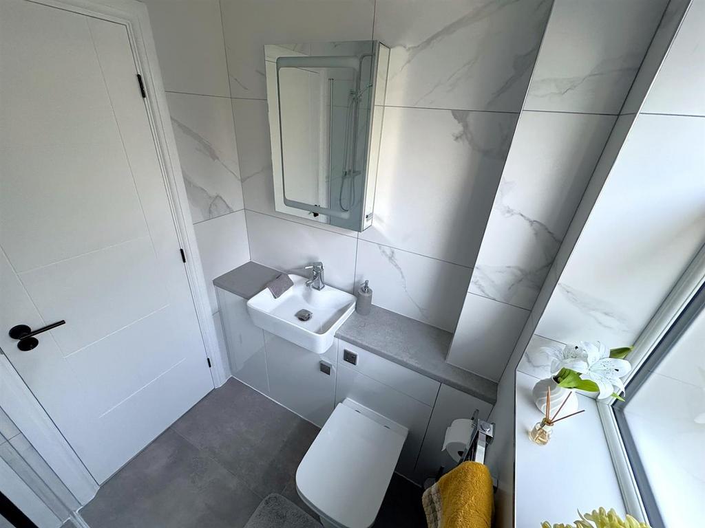 Thumbnail image4 (2).jpg
