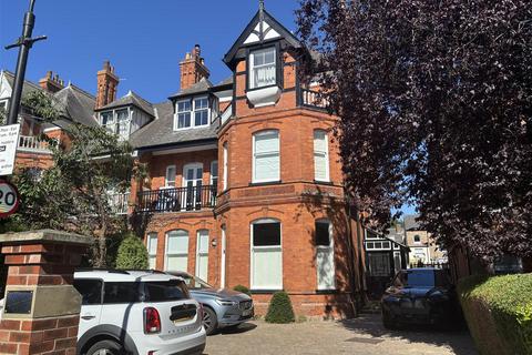 2 bedroom apartment to rent, St. Peters Grove, Off Bootham