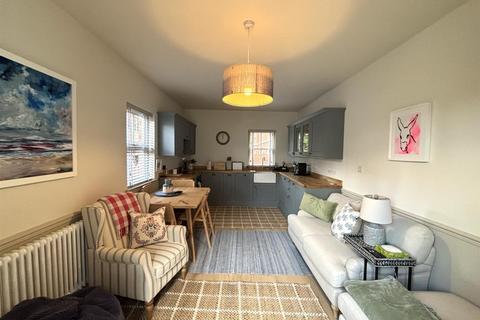2 bedroom apartment to rent, St. Peters Grove, Off Bootham