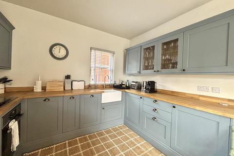 2 bedroom apartment to rent, St. Peters Grove, Off Bootham