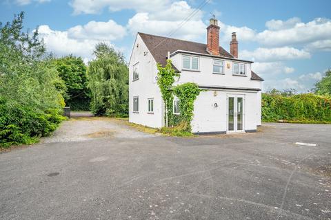 undefined, White House, Main Road, Cropthorne, Pershore, Worcestershire