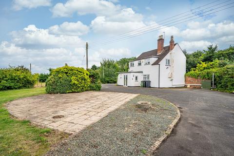 undefined, White House, Main Road, Cropthorne, Pershore, Worcestershire